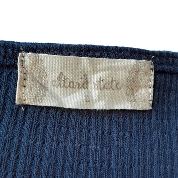 ALTAR'D STATE Waffle Knit Embroidered Sunflowers Lettuce Edge Top Size Large - Picture 4 of 5